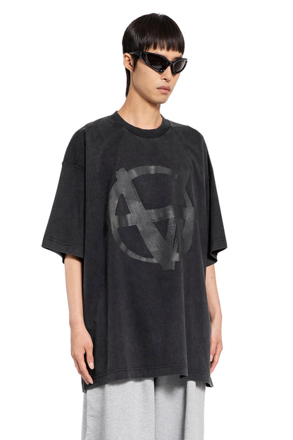 VETEMENTS MAN BLACK T-SHIRTS & TANK TOPS