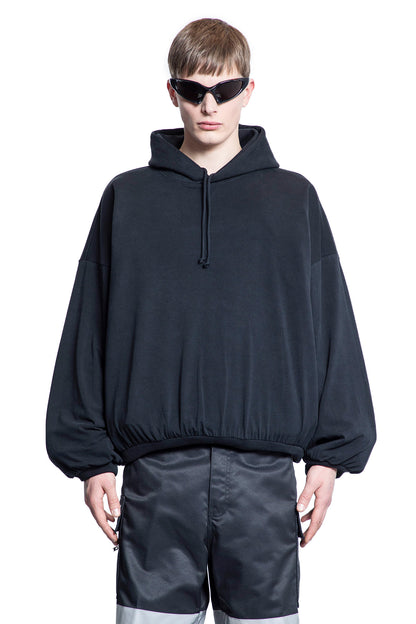 VETEMENTS MAN BLACK SWEATSHIRTS