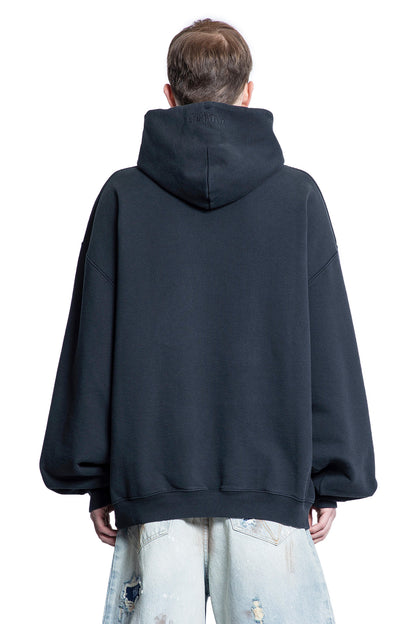 VETEMENTS MAN BLACK SWEATSHIRTS