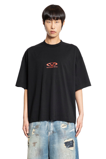 Antonioli VETEMENTS MAN BLACK T-SHIRTS & TANK TOPS