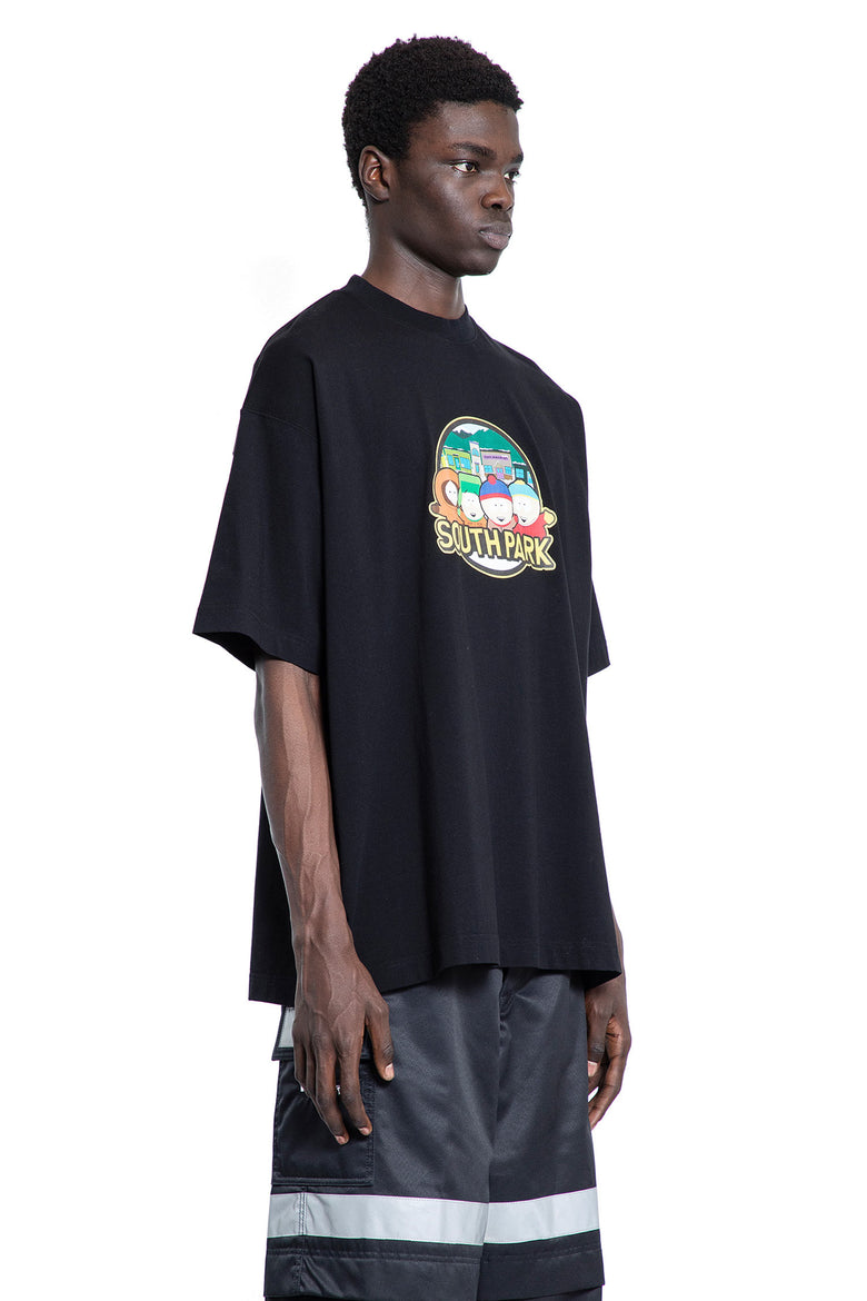 VETEMENTS MAN BLACK T-SHIRTS & TANK TOPS