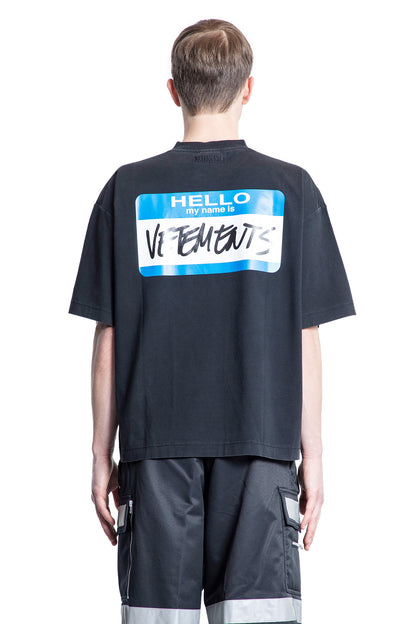 VETEMENTS MAN BLACK T-SHIRTS & TANK TOPS