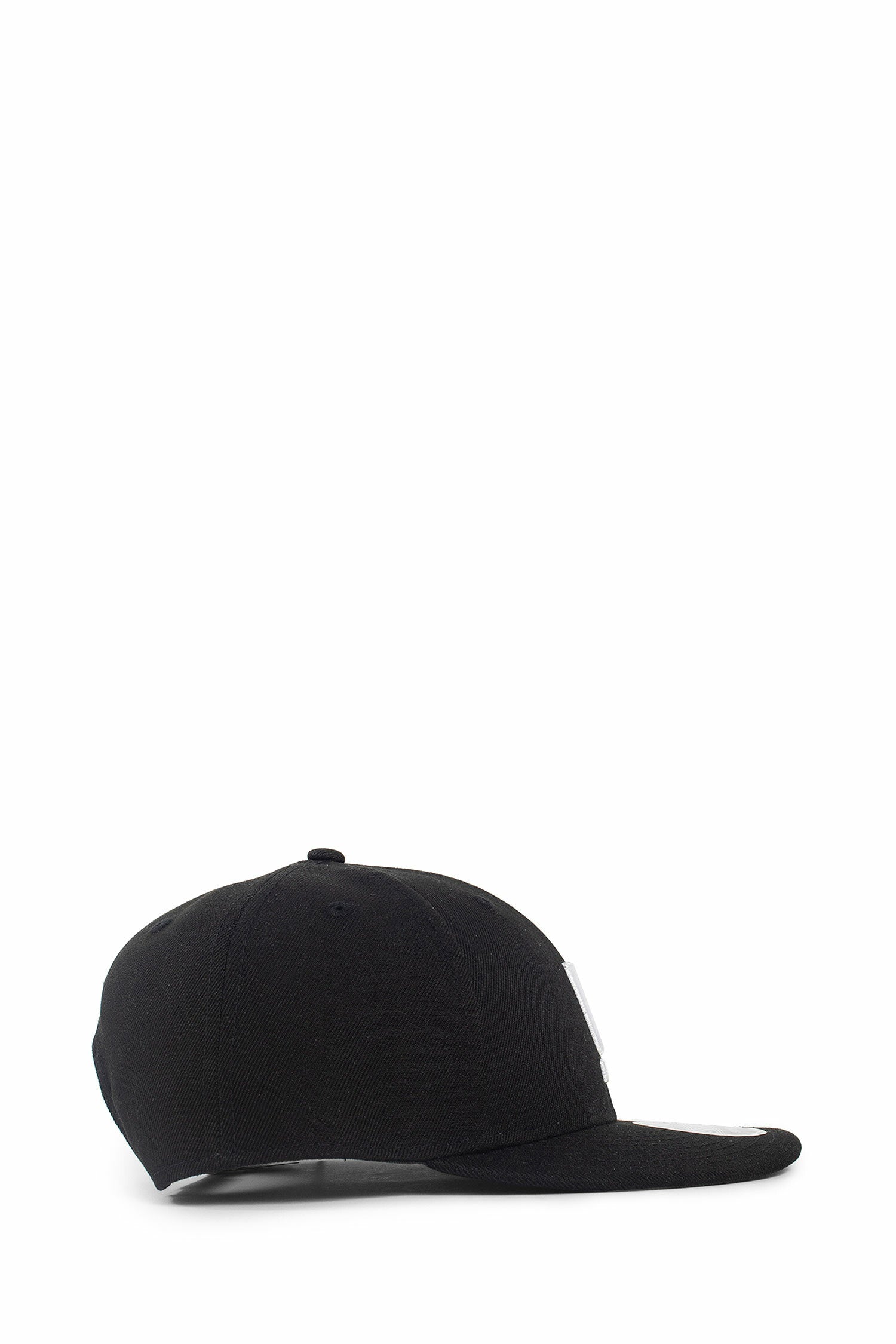 UNDERCOVER MAN BLACK HATS