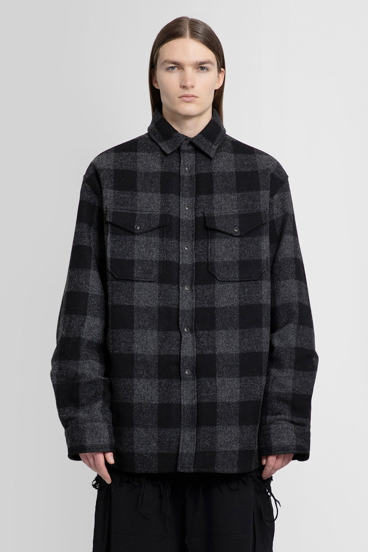 VETEMENTS MAN GREY SHIRTS