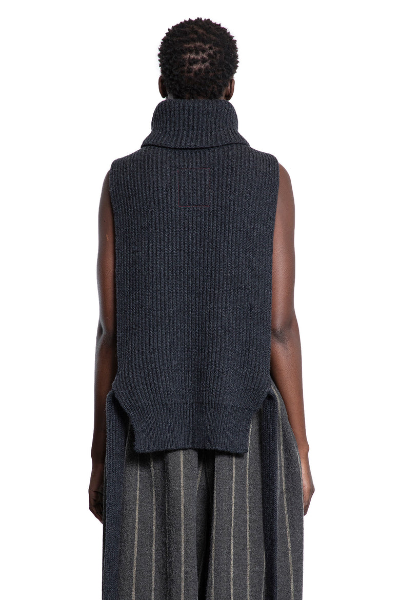 Sleeveless High Neck Knitted Top