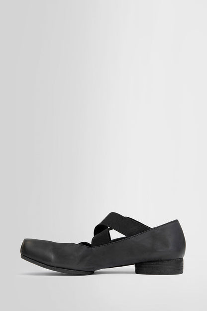 UMA WANG WOMAN BLACK FLATS