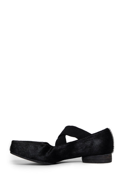 UMA WANG WOMAN BLACK FLATS