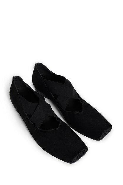 UMA WANG WOMAN BLACK FLATS