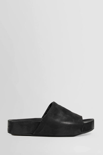 Antonioli UMA WANG WOMAN BLACK SANDALS & SLIDES