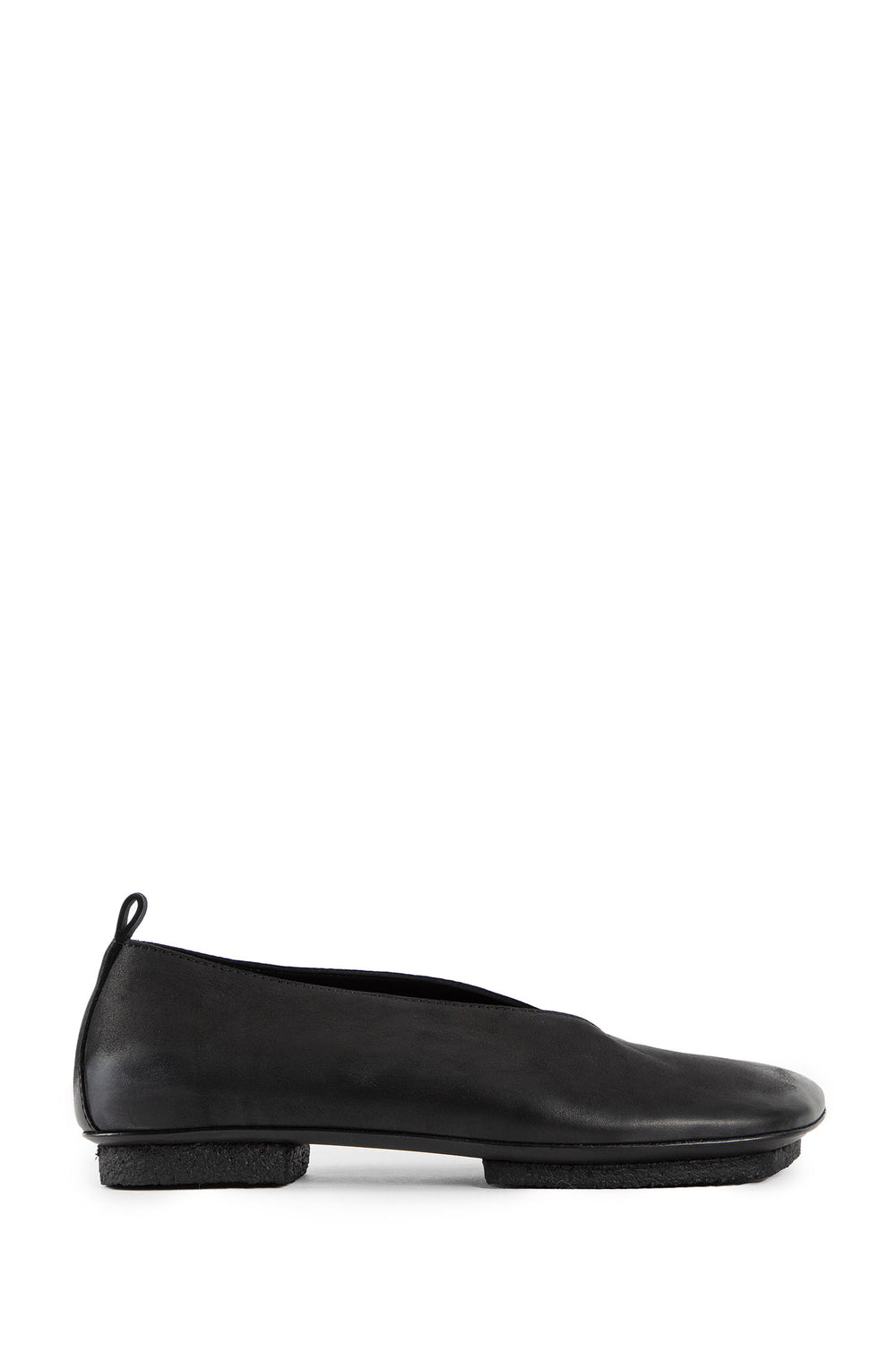 UMA WANG WOMAN BLACK FLATS