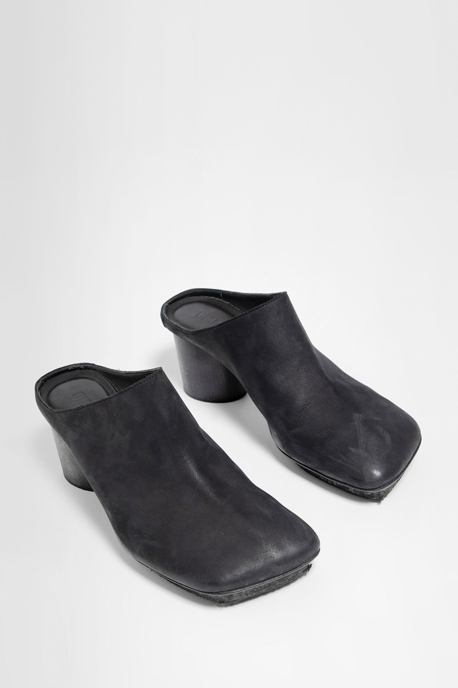 UMA WANG WOMAN BLACK MULES