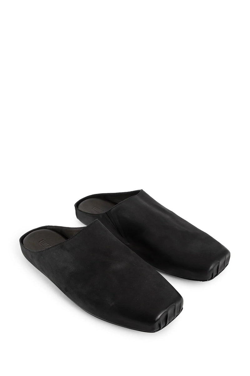 UMA WANG MAN BLACK MULES - Antonioli.eu