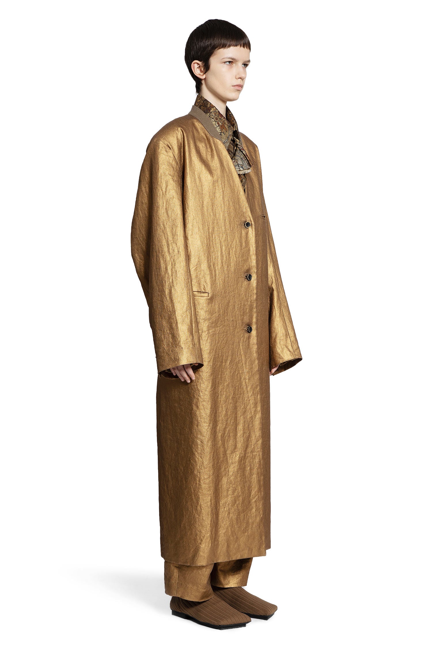 UMA WANG WOMAN GOLD COATS