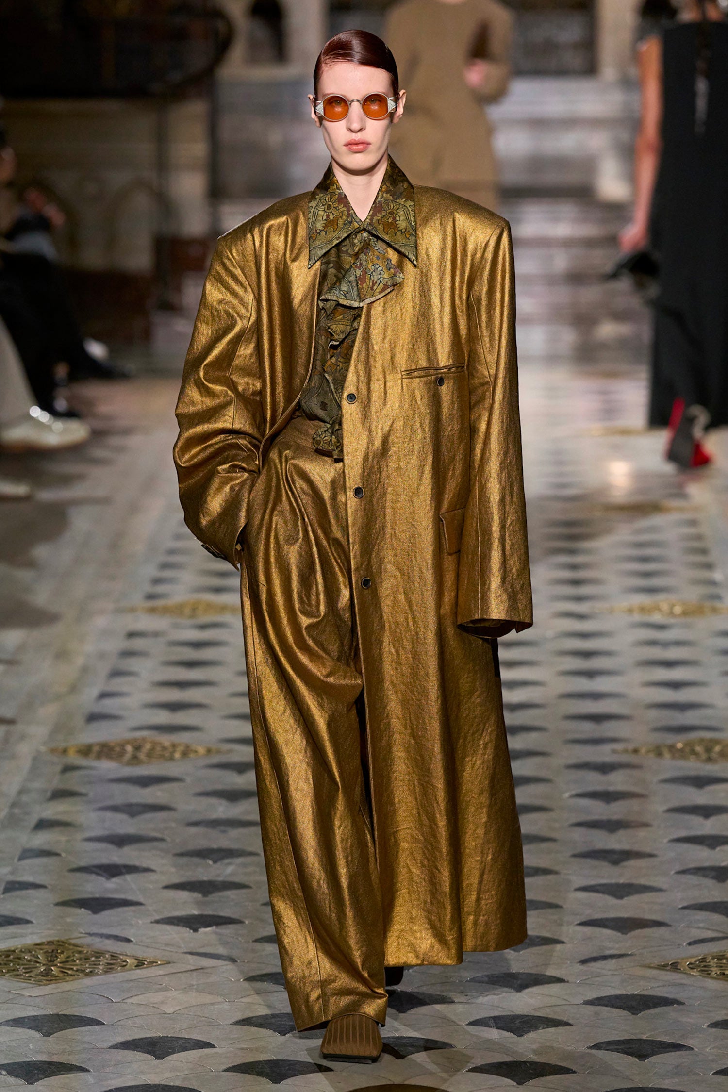 UMA WANG WOMAN GOLD COATS