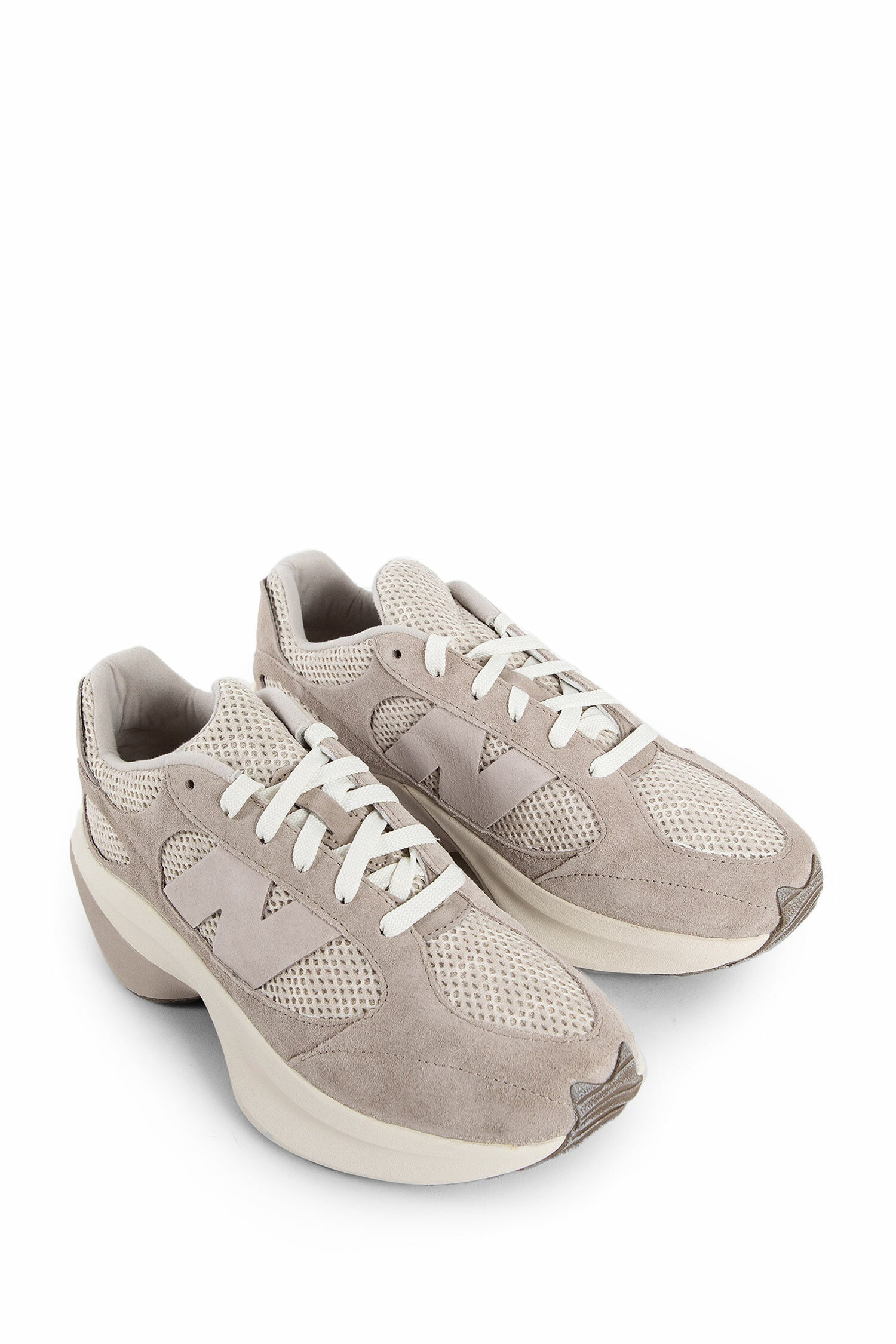 NEW BALANCE UNISEX GREY SNEAKERS