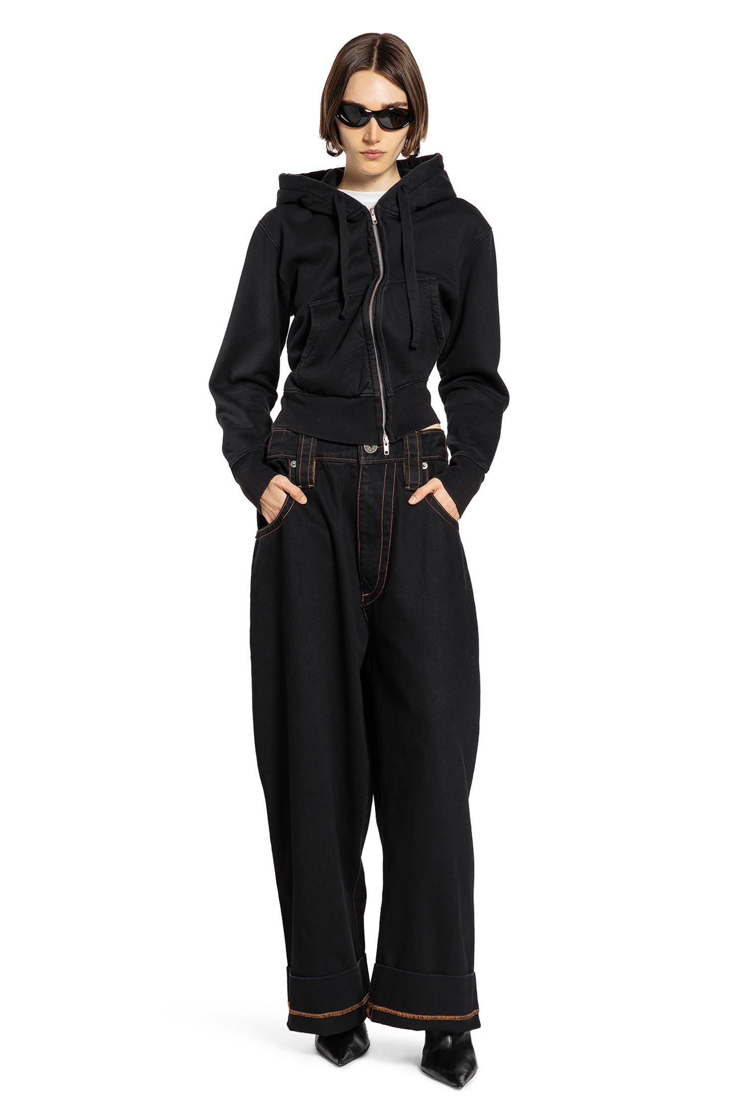 VAQUERA WOMAN BLACK SWEATSHIRTS