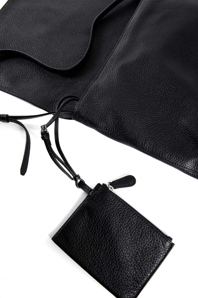 Nan Shoulder Bag in Leather