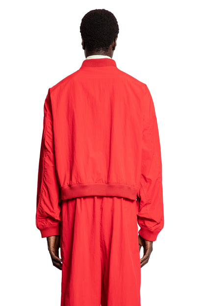 WILLY CHAVARRIA MAN RED JACKETS