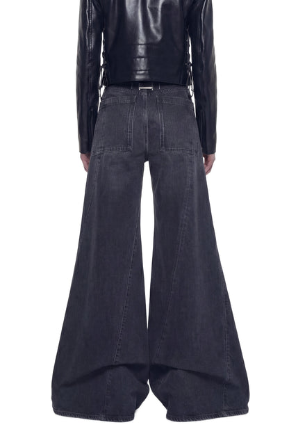 Super Wide Leg Jeans