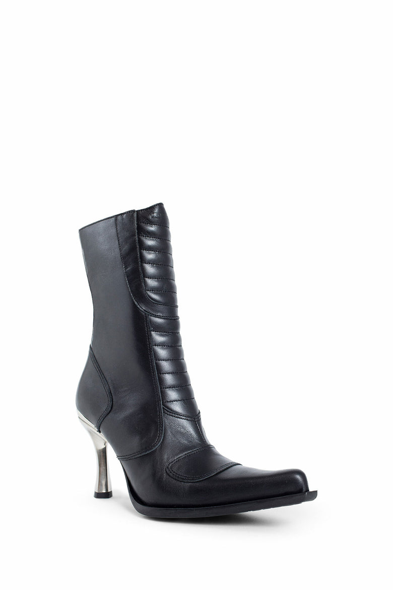 VETEMENTS WOMAN BLACK BOOTS