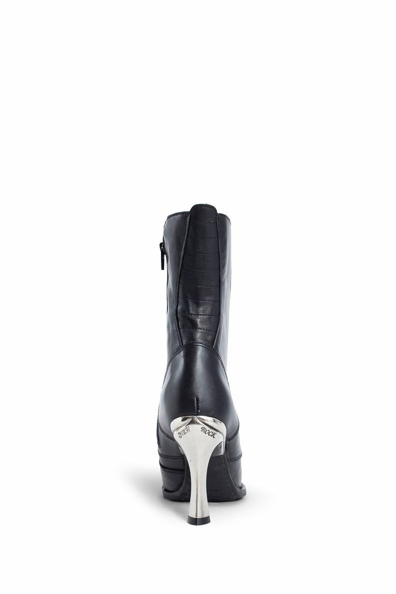 VETEMENTS WOMAN BLACK BOOTS