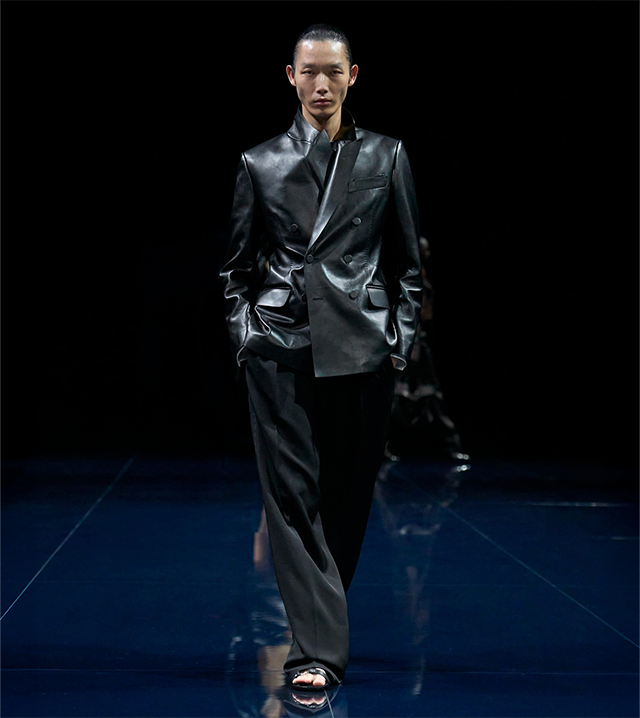 Ephemeral dyadic man – Antonioli.eu