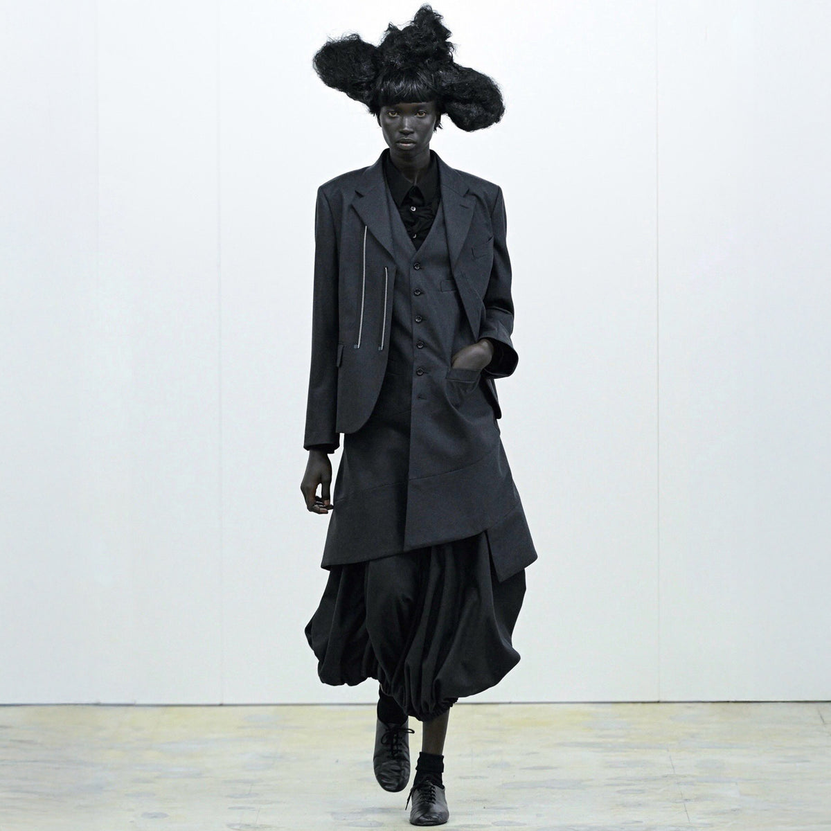 woman 1023 1 desktop