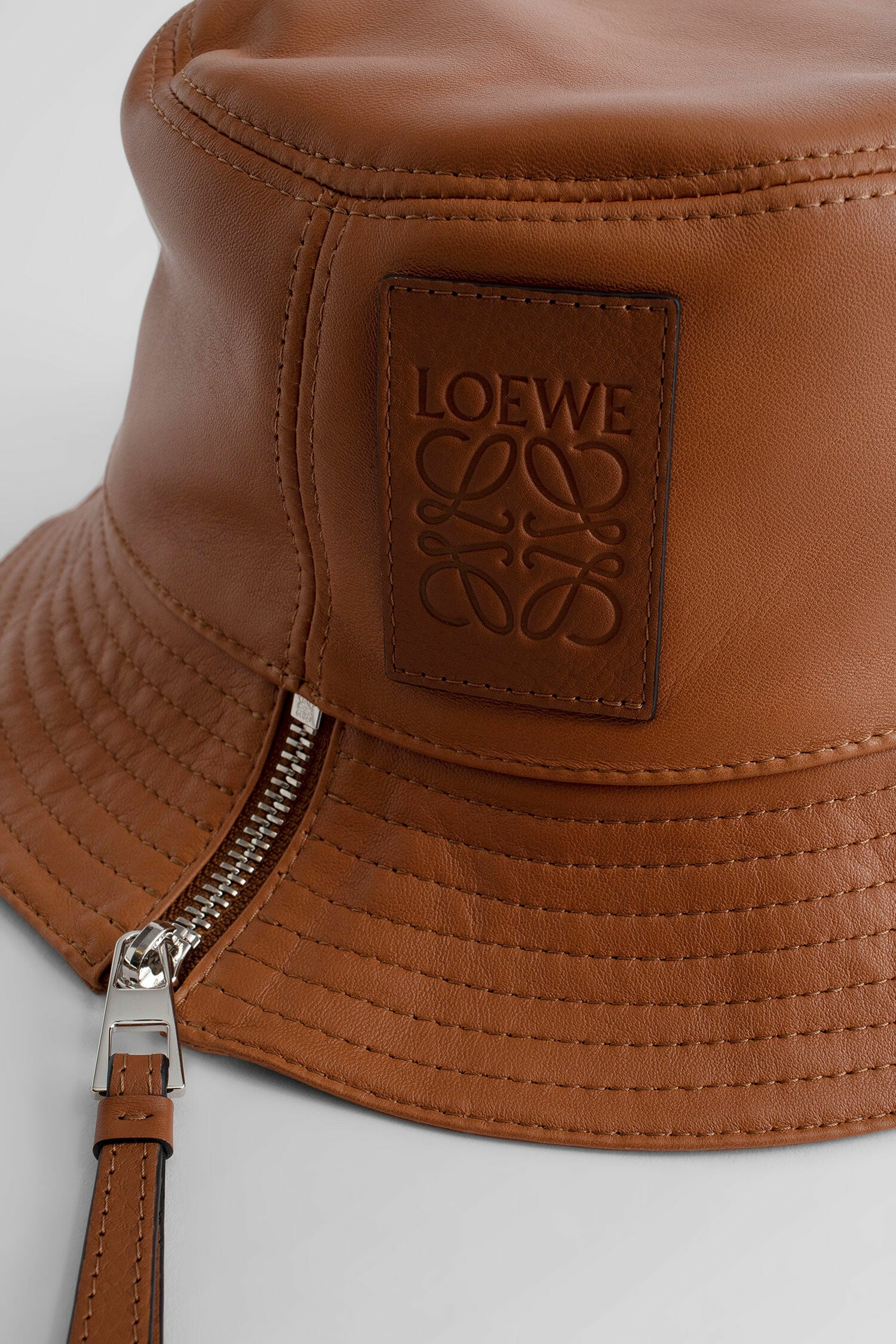 LOEWE UNISEX BROWN HATS