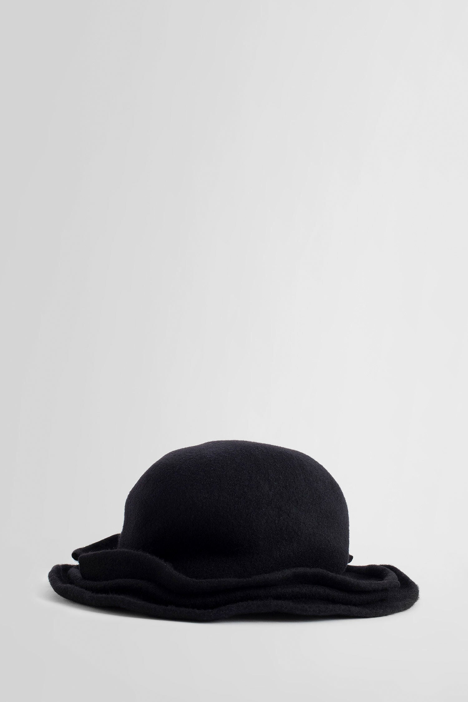 SCHA MAN BLACK HATS