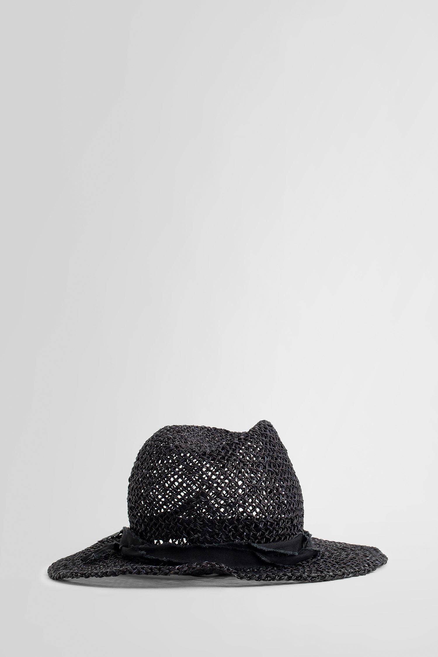 SCHA UNISEX BLACK HATS