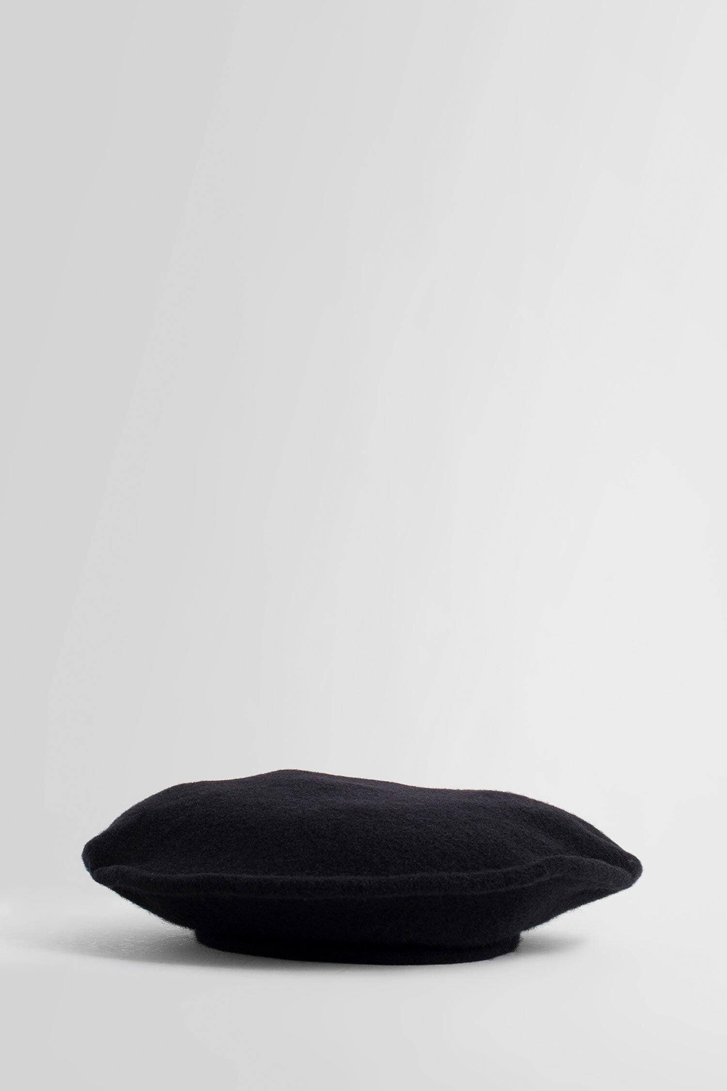 SCHA MAN BLACK HATS