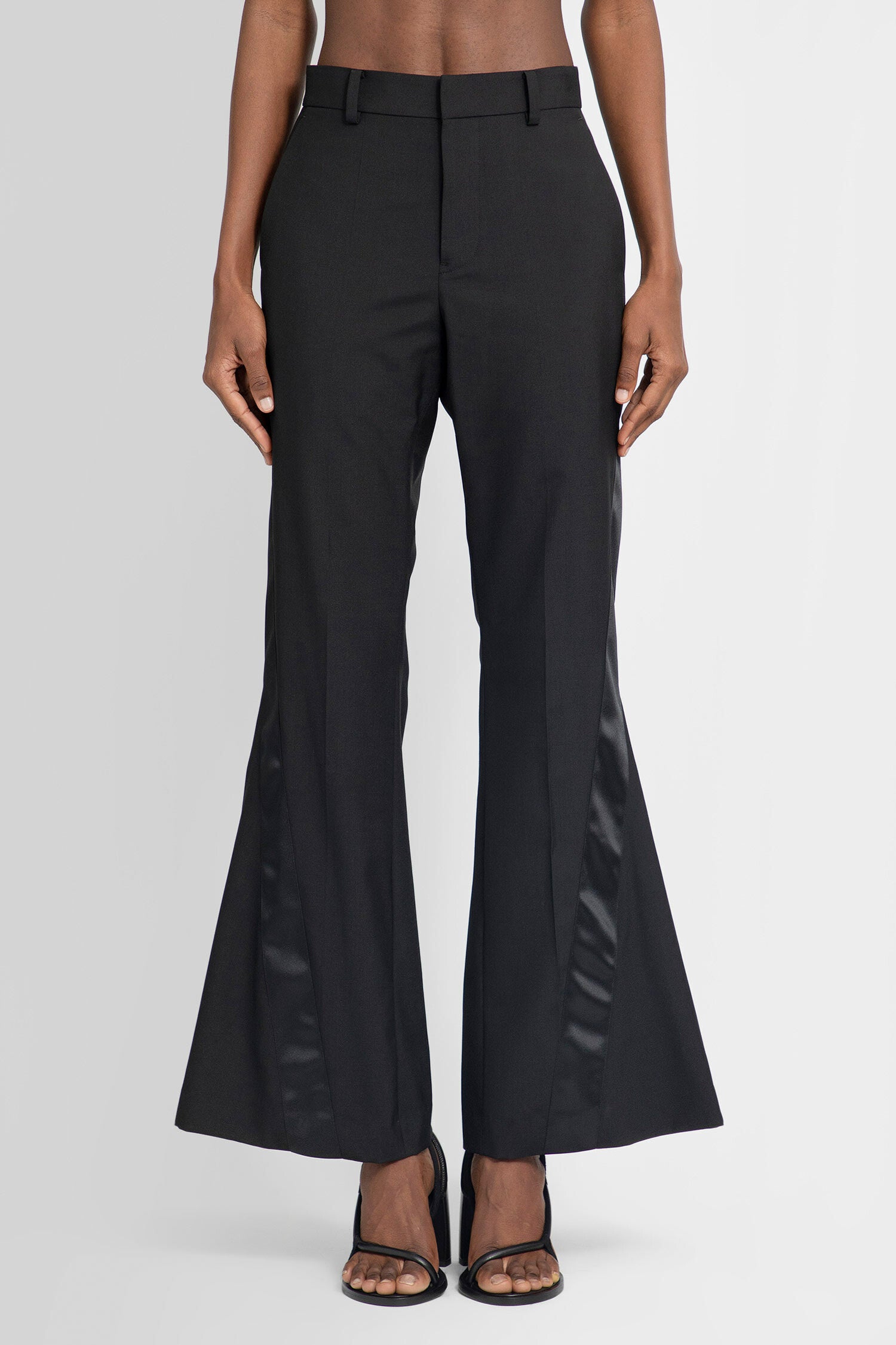 SACAI WOMAN BLACK TROUSERS