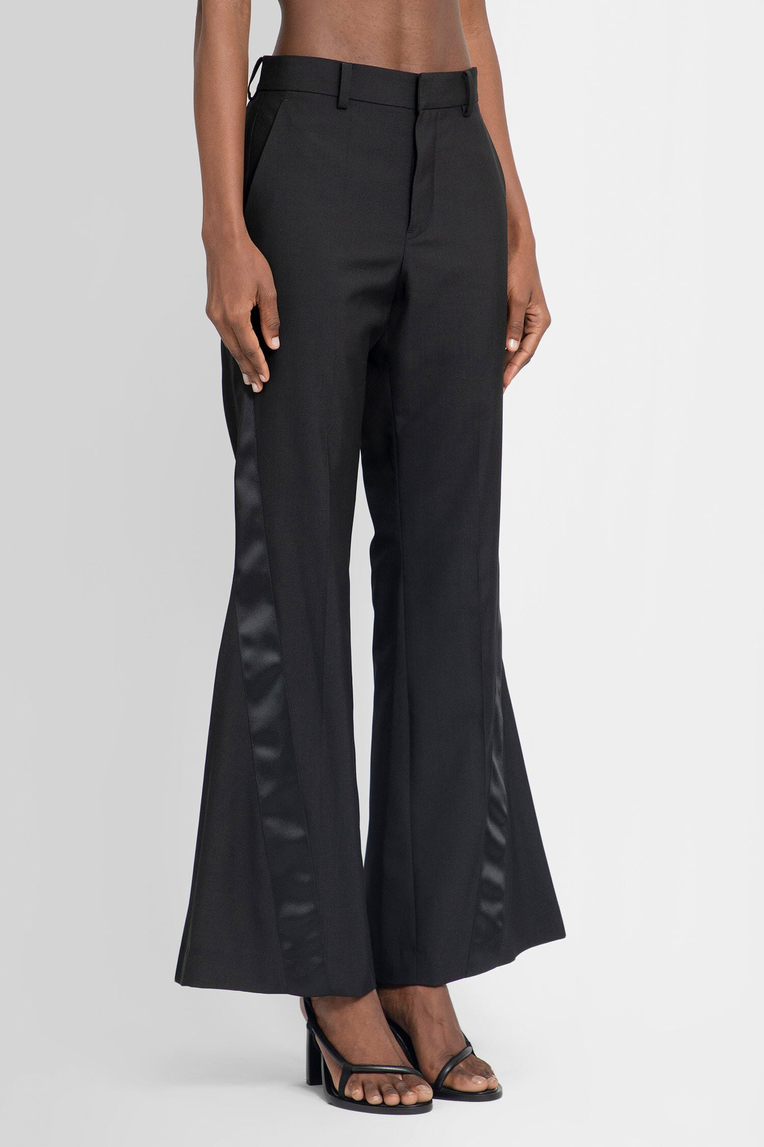 SACAI WOMAN BLACK TROUSERS