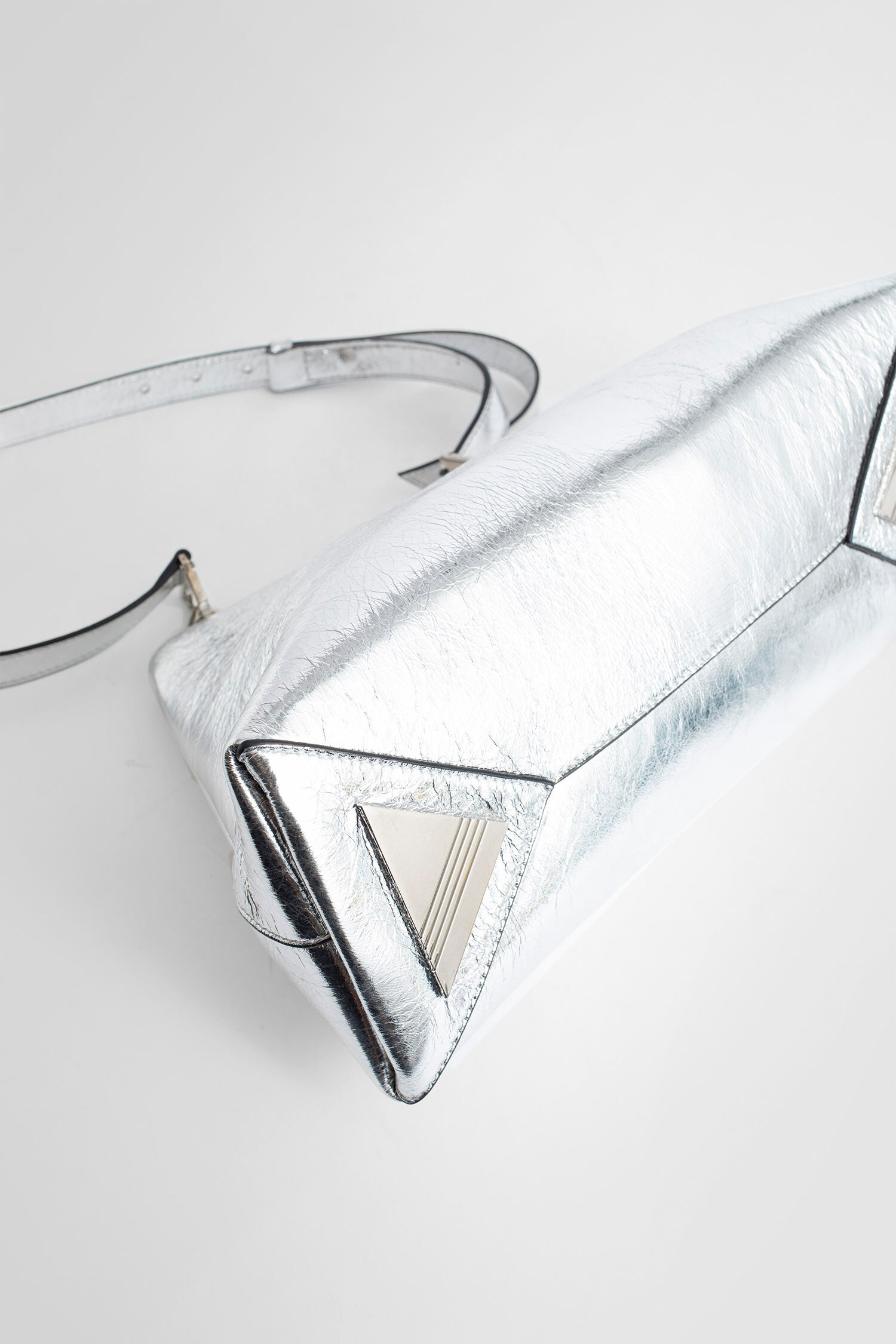 THE ATTICO WOMAN SILVER CLUTCHES & POUCHES