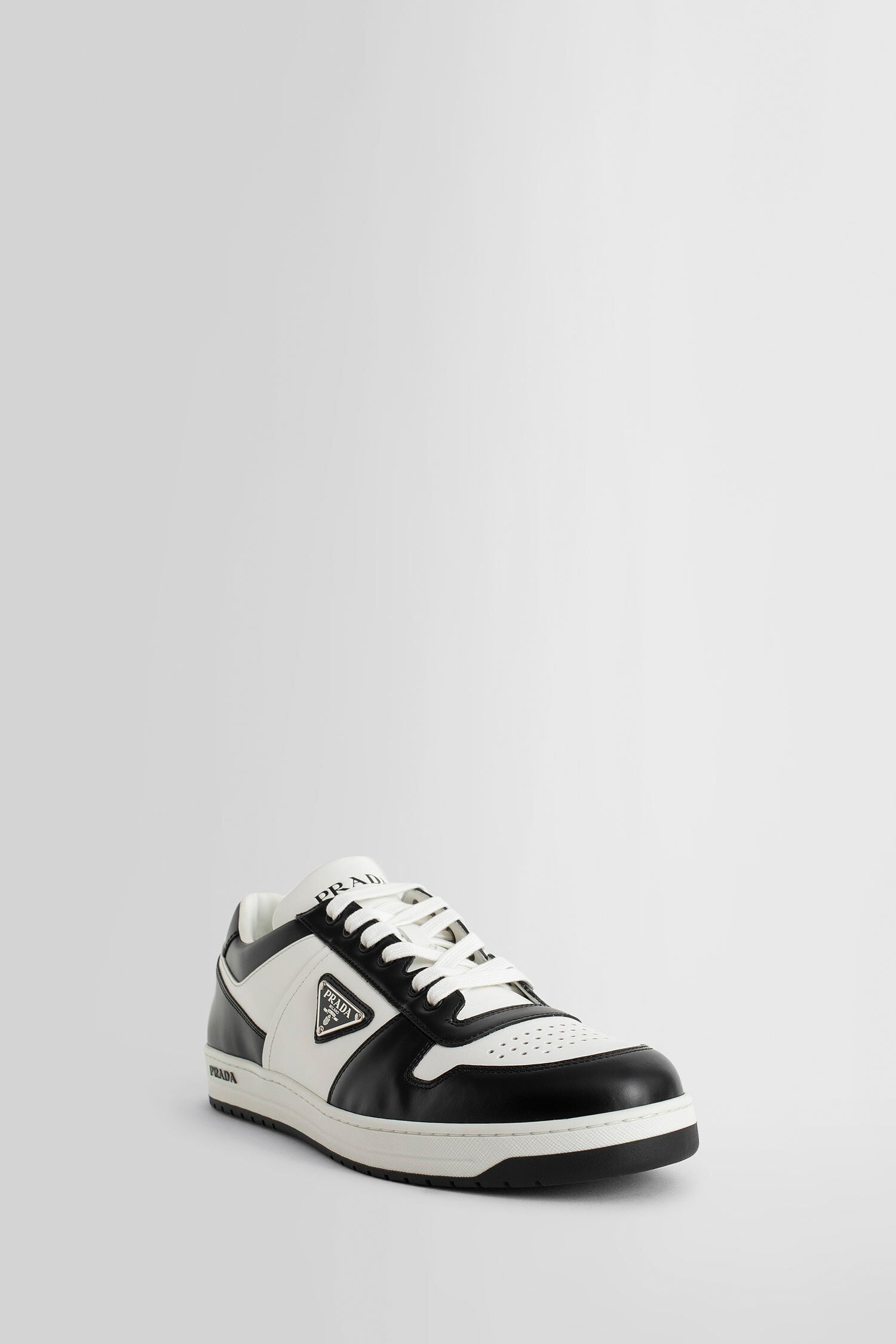 PRADA MAN BLACK&WHITE SNEAKERS