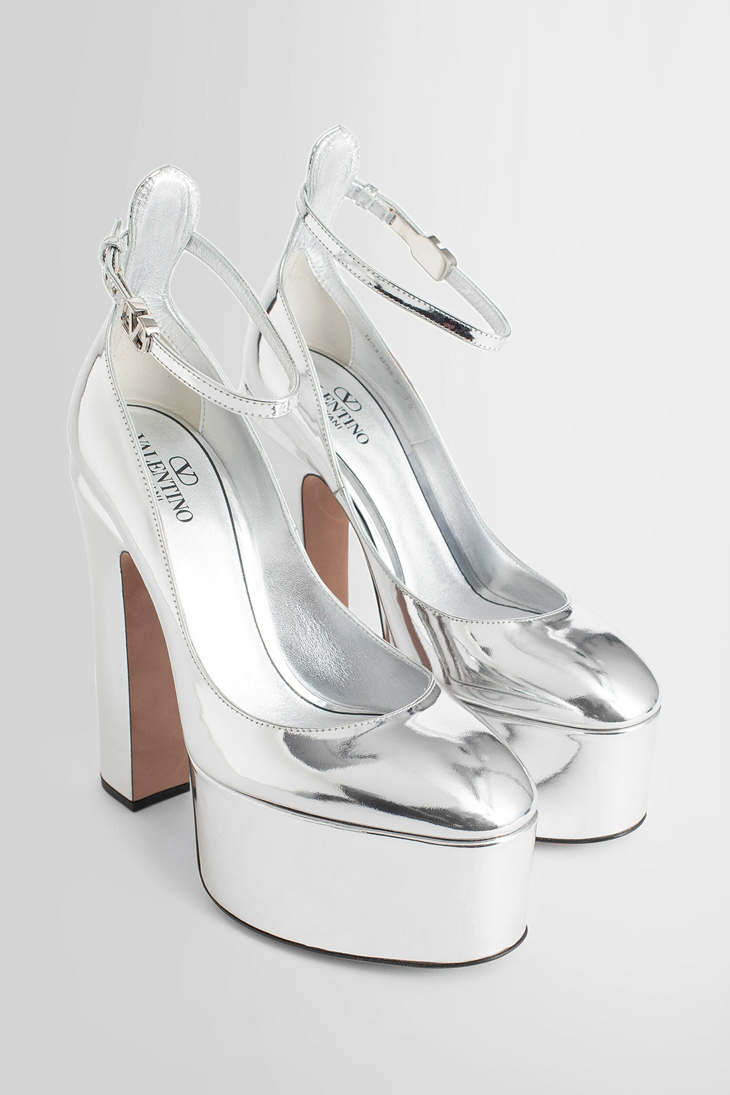 VALENTINO WOMAN SILVER PUMPS