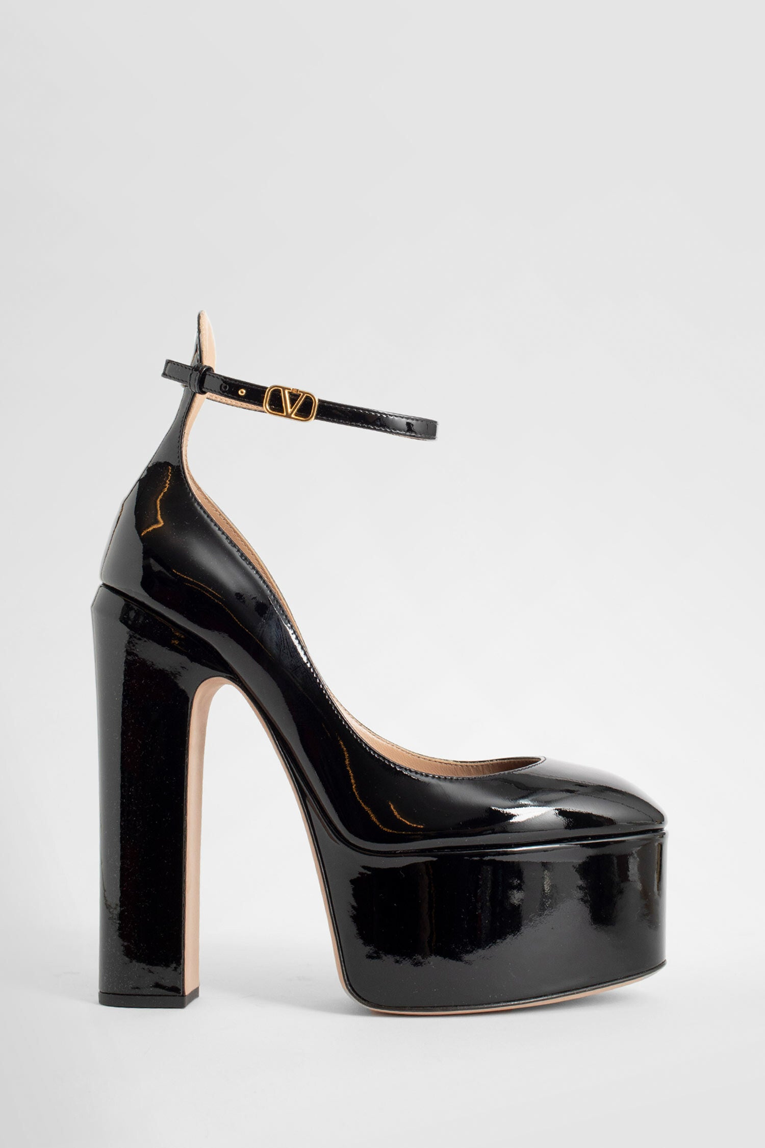 VALENTINO WOMAN BLACK PUMPS