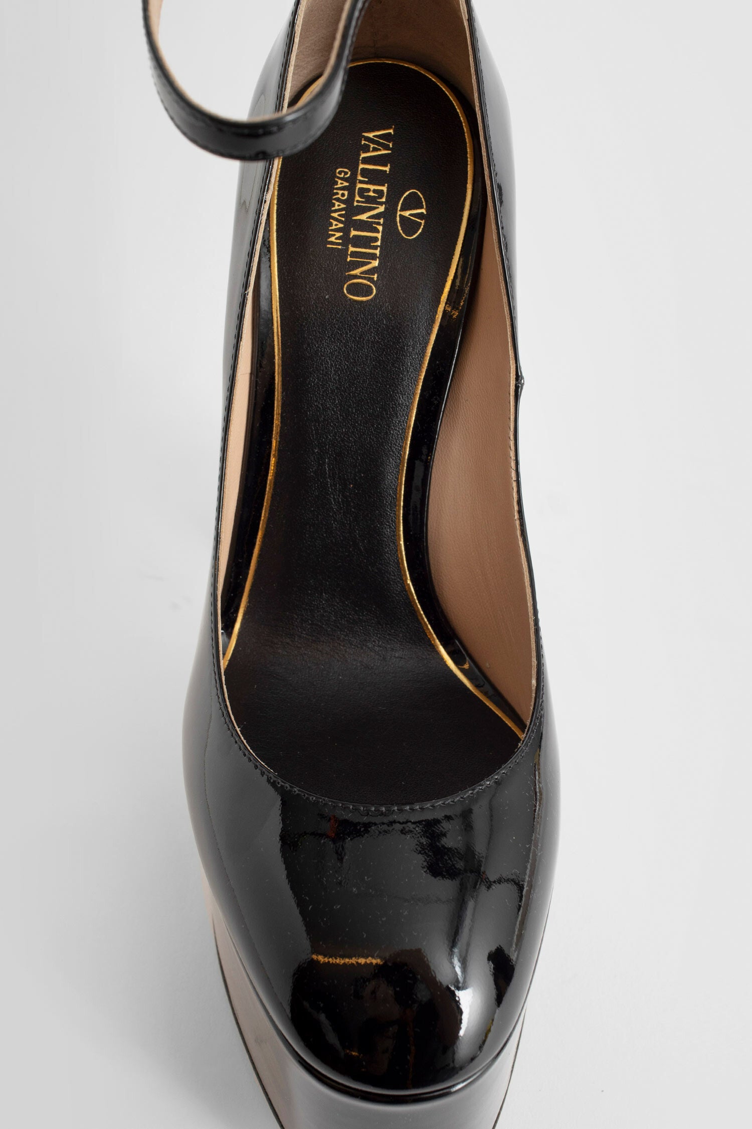 VALENTINO WOMAN BLACK PUMPS