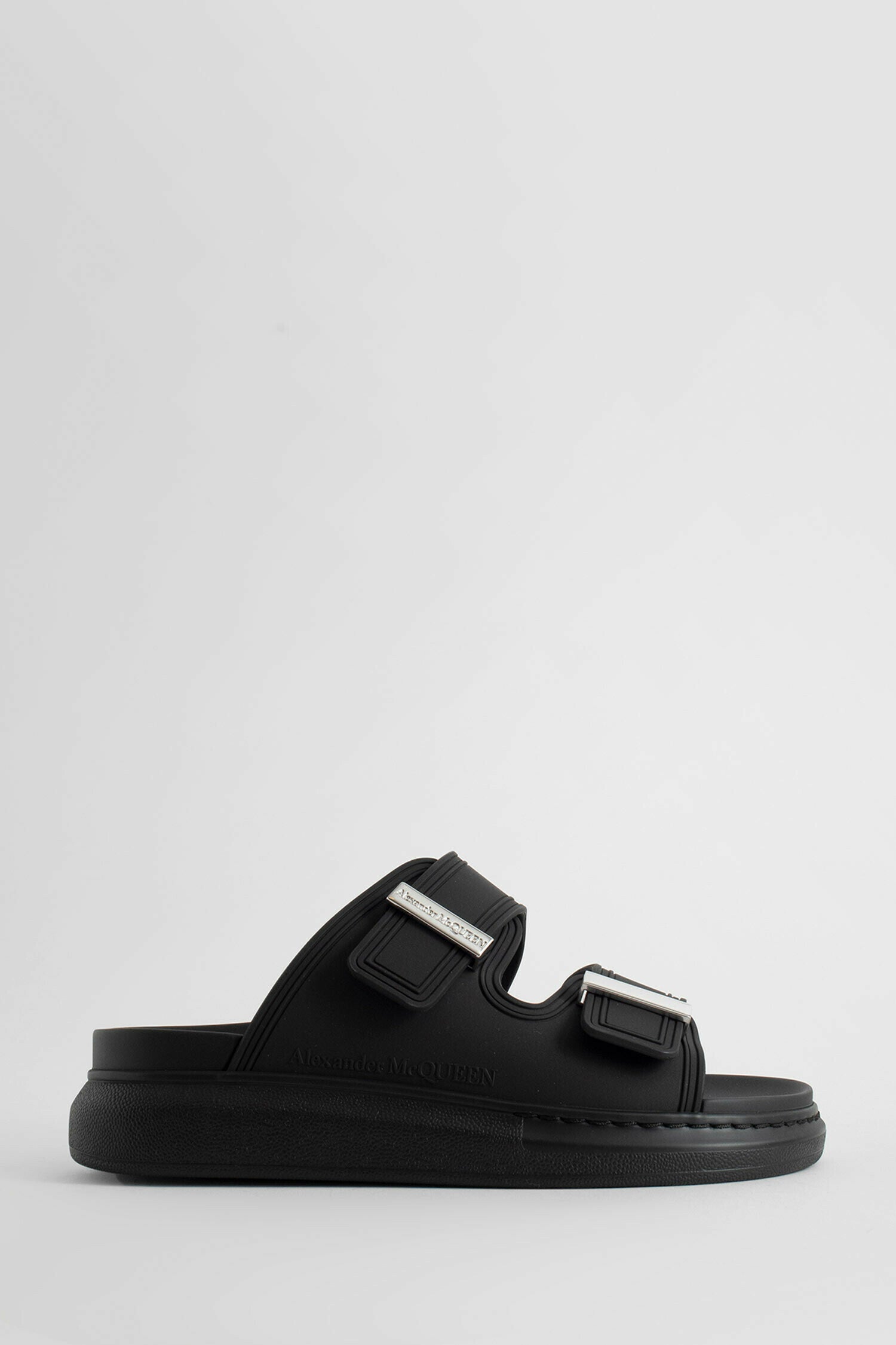 ALEXANDER MCQUEEN WOMAN BLACK SANDALS