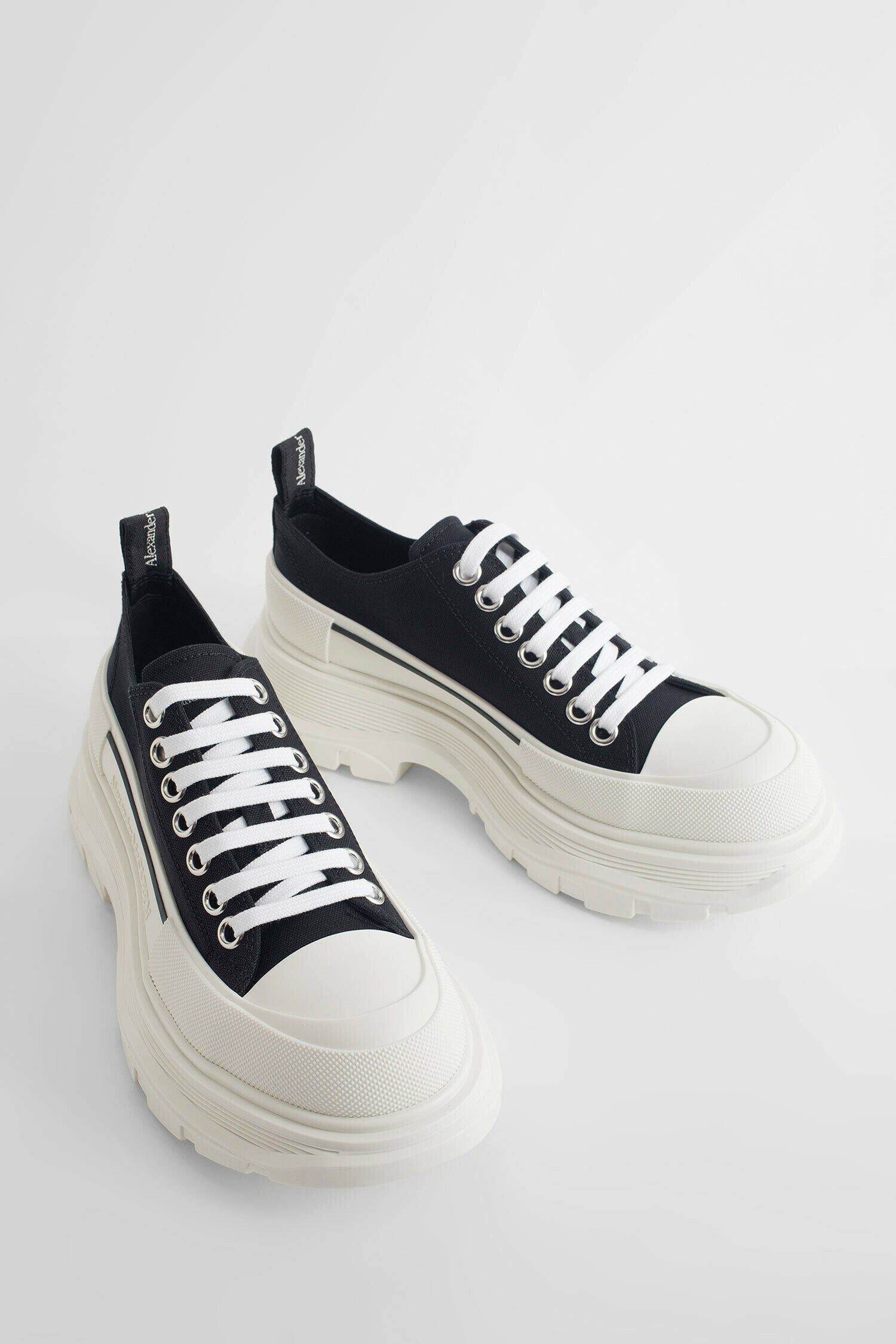 ALEXANDER MCQUEEN WOMAN BLACK&WHITE SNEAKERS