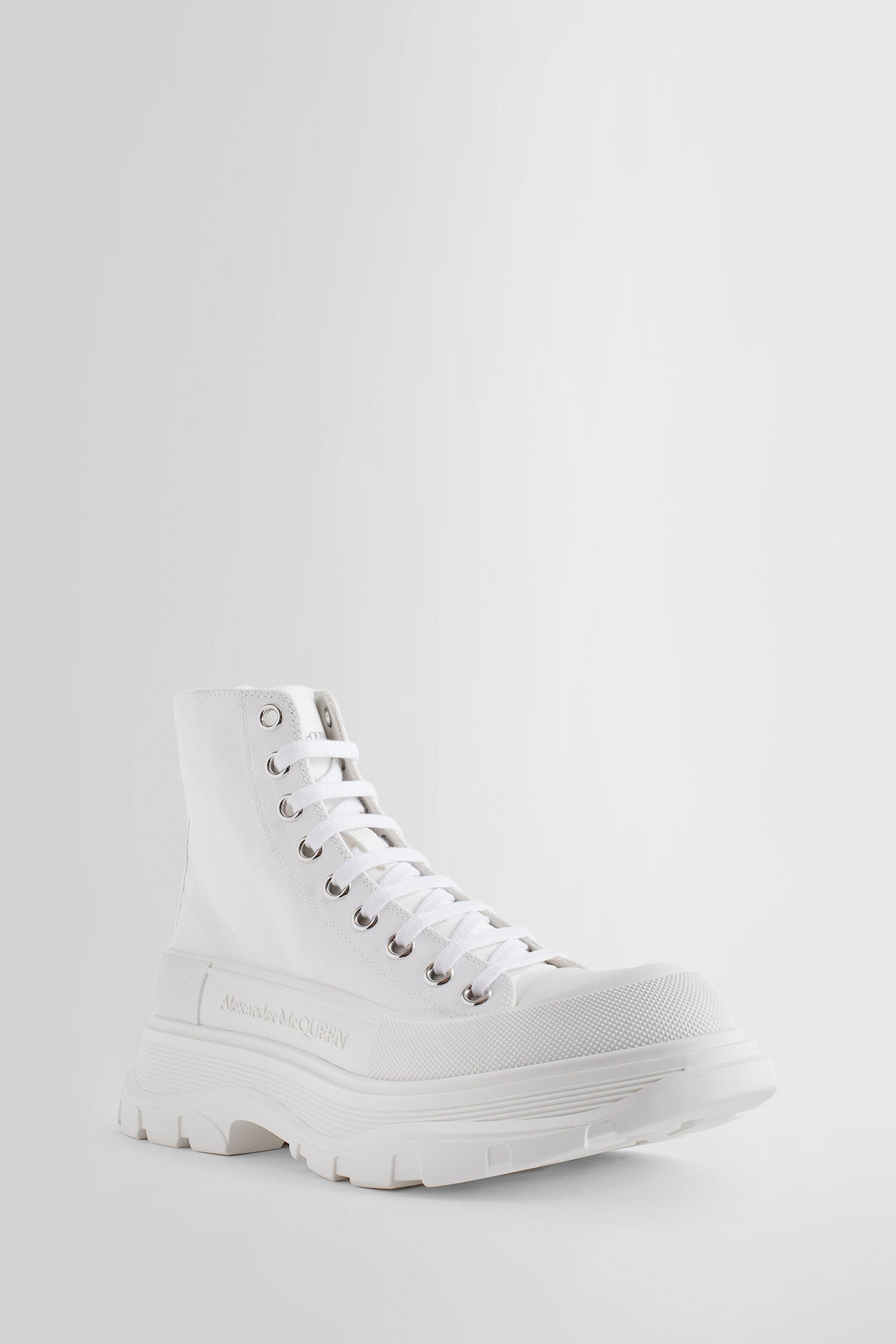 ALEXANDER MCQUEEN WOMAN WHITE BOOTS