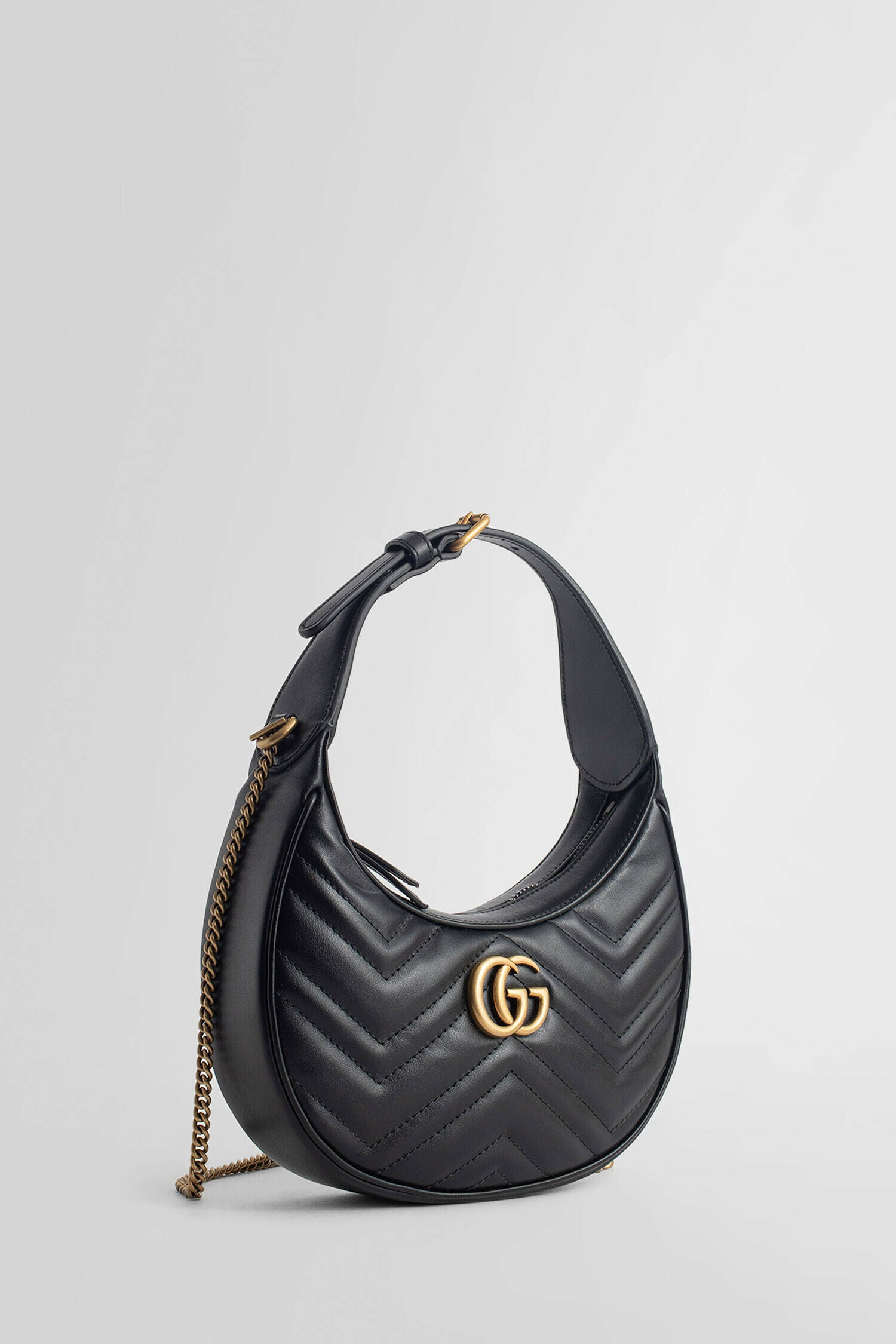 GUCCI WOMAN BLACK SHOULDER BAGS