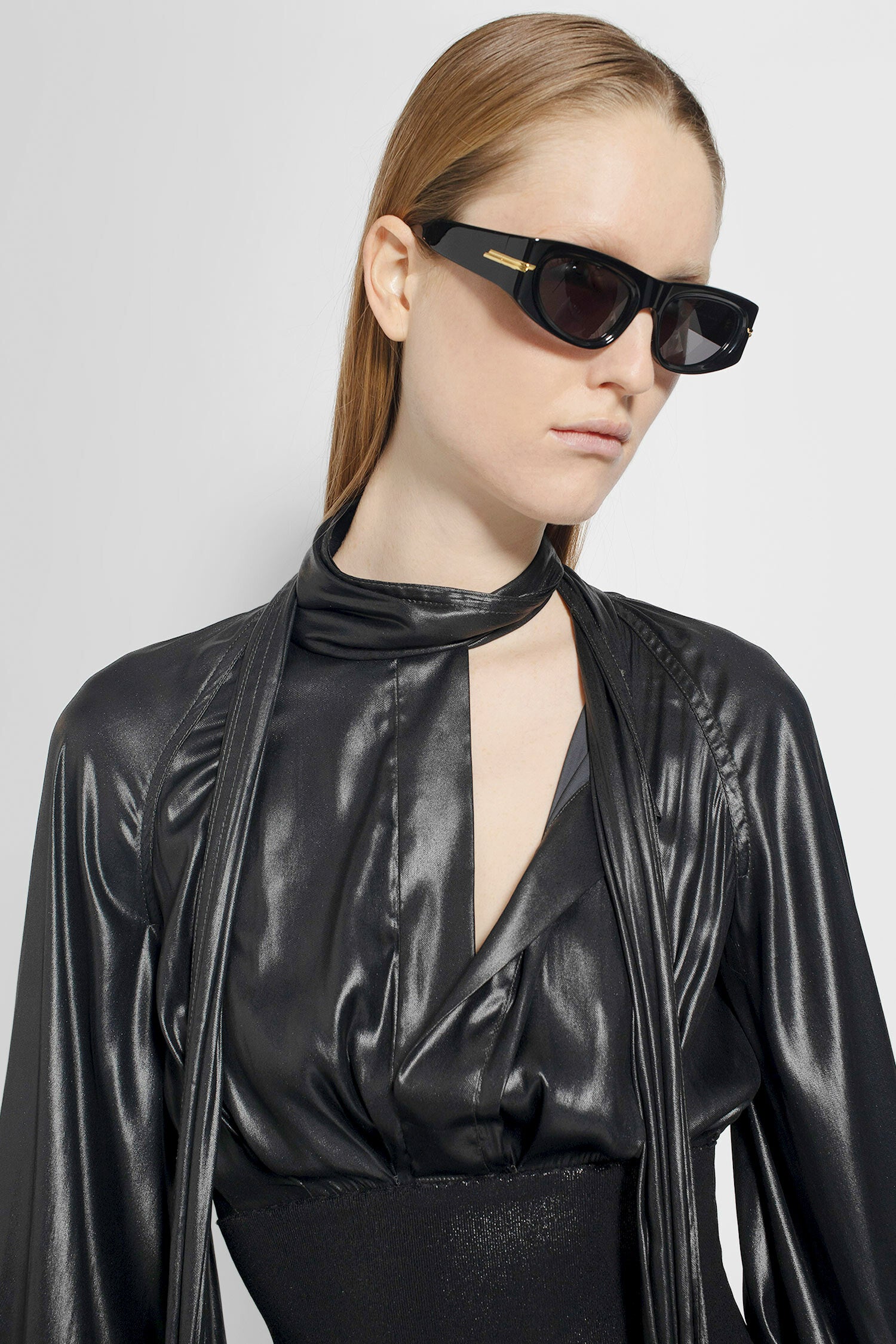 BOTTEGA VENETA WOMAN BLACK EYEWEAR