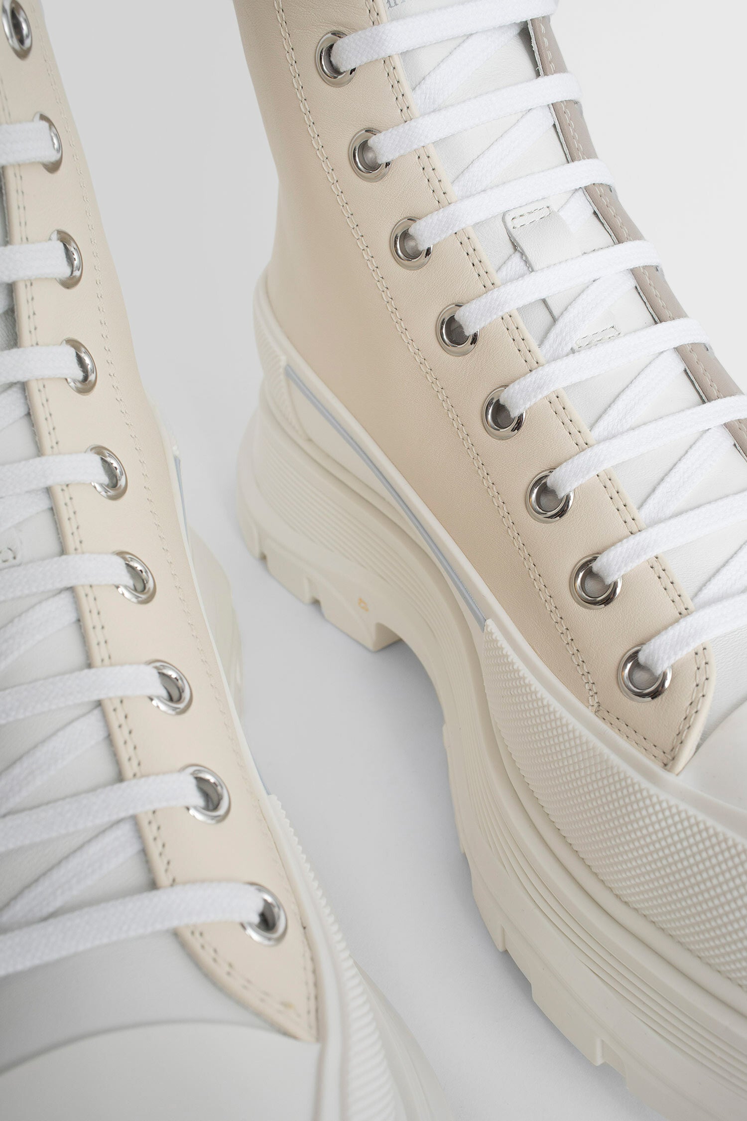 ALEXANDER MCQUEEN MAN BEIGE SNEAKERS