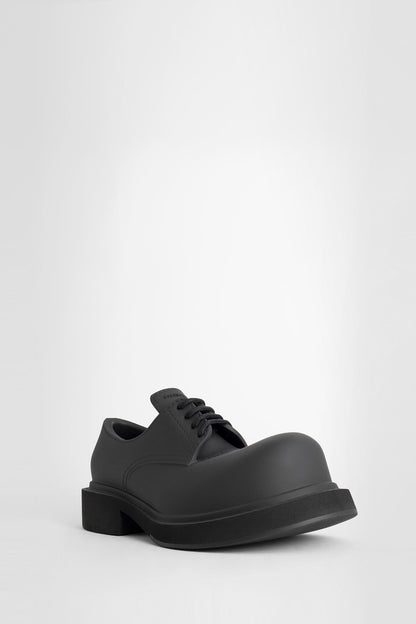 BALENCIAGA MAN BLACK LACE-UPS