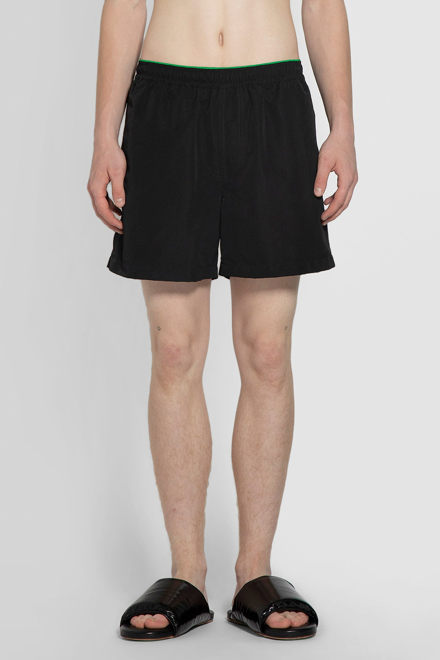 BOTTEGA VENETA MAN BLACK SWIMWEAR