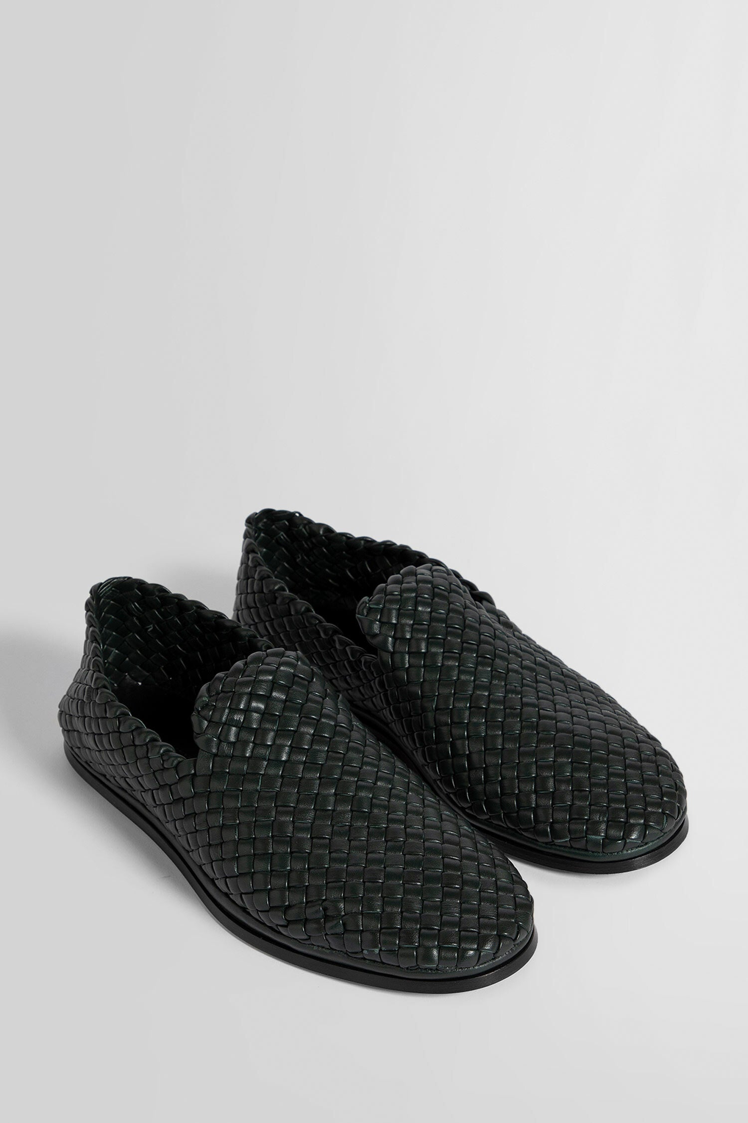 BOTTEGA VENETA MAN GREEN LOAFERS