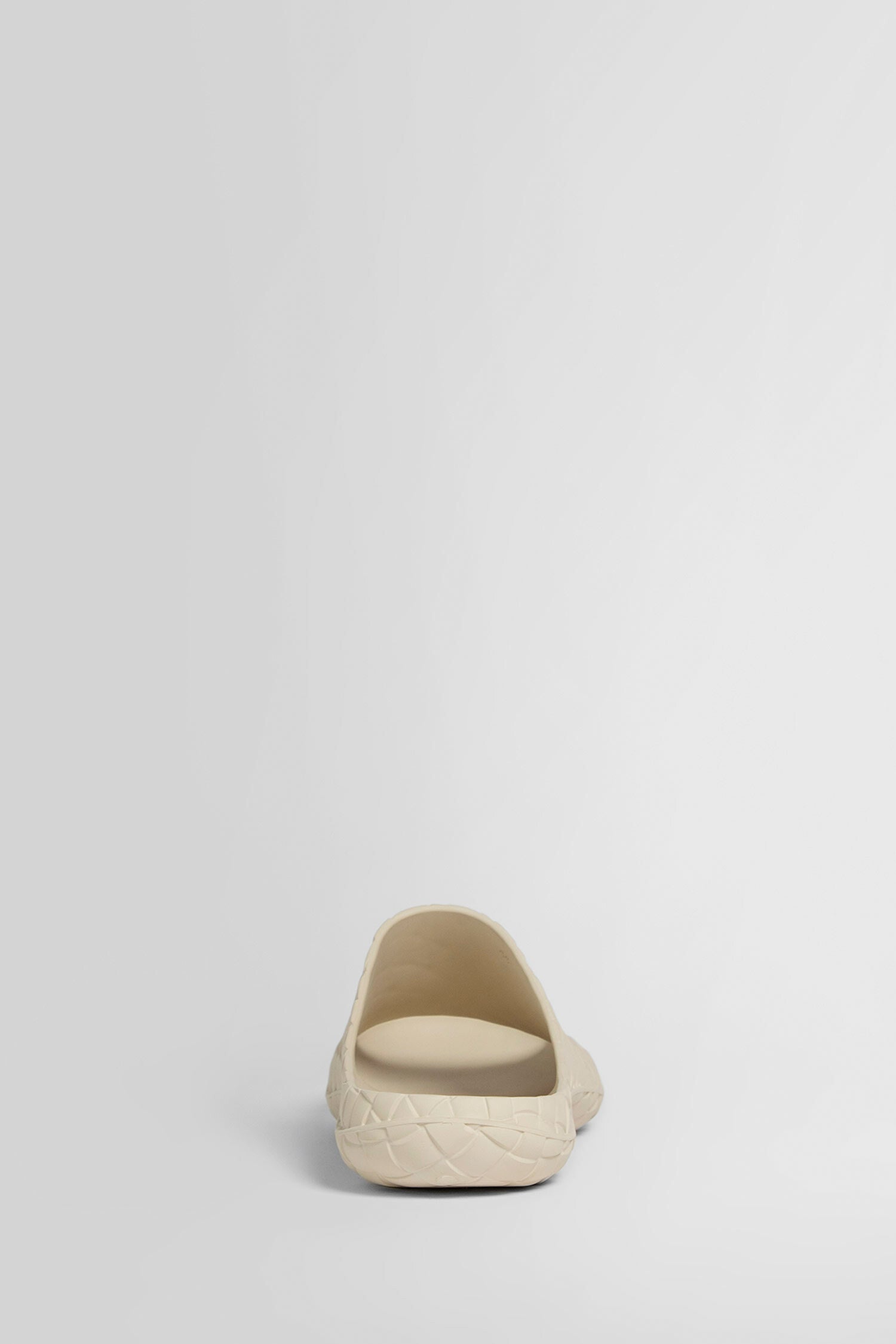 BOTTEGA VENETA MAN OFF-WHITE SANDALS