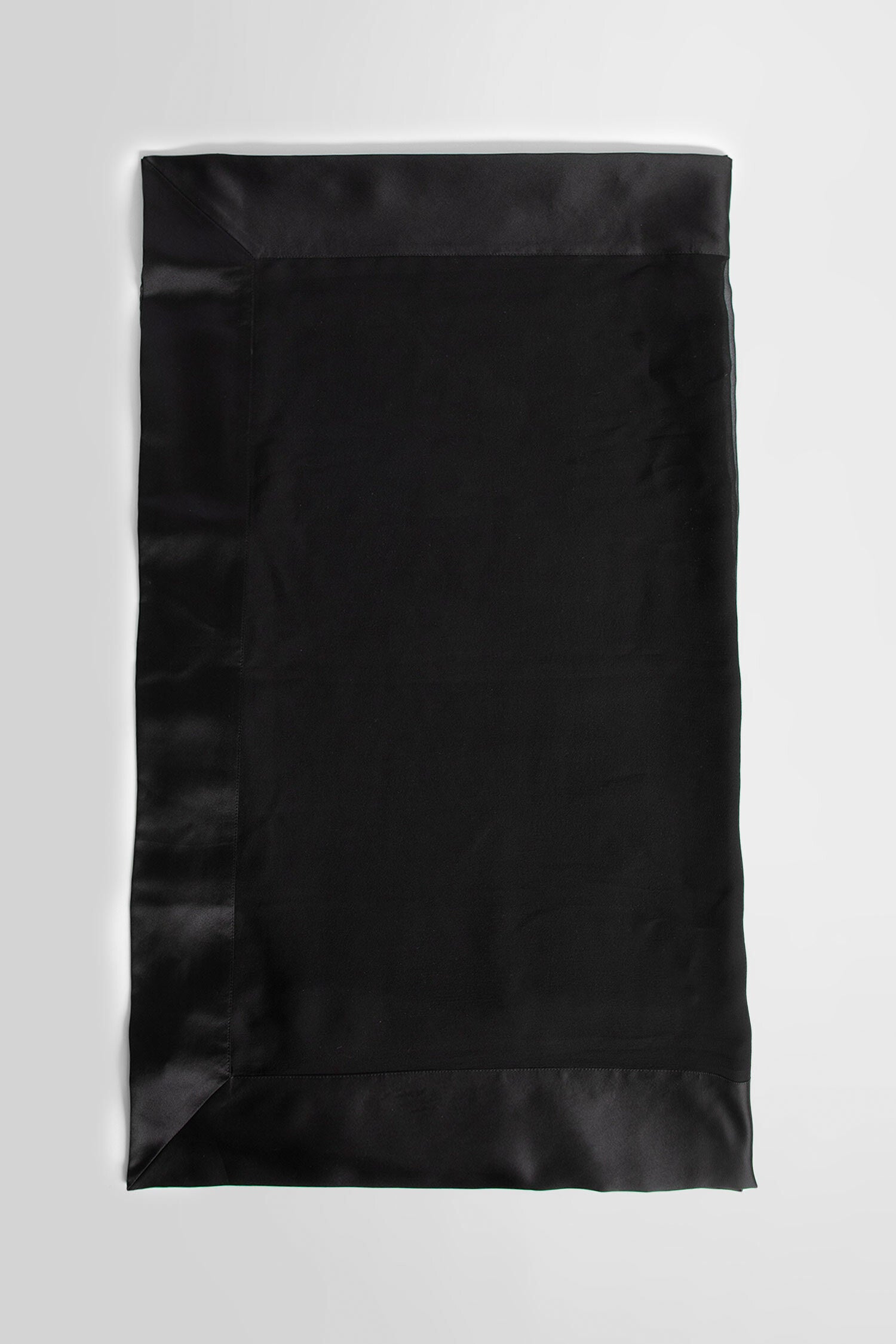 SAINT LAURENT MAN BLACK SCARVES