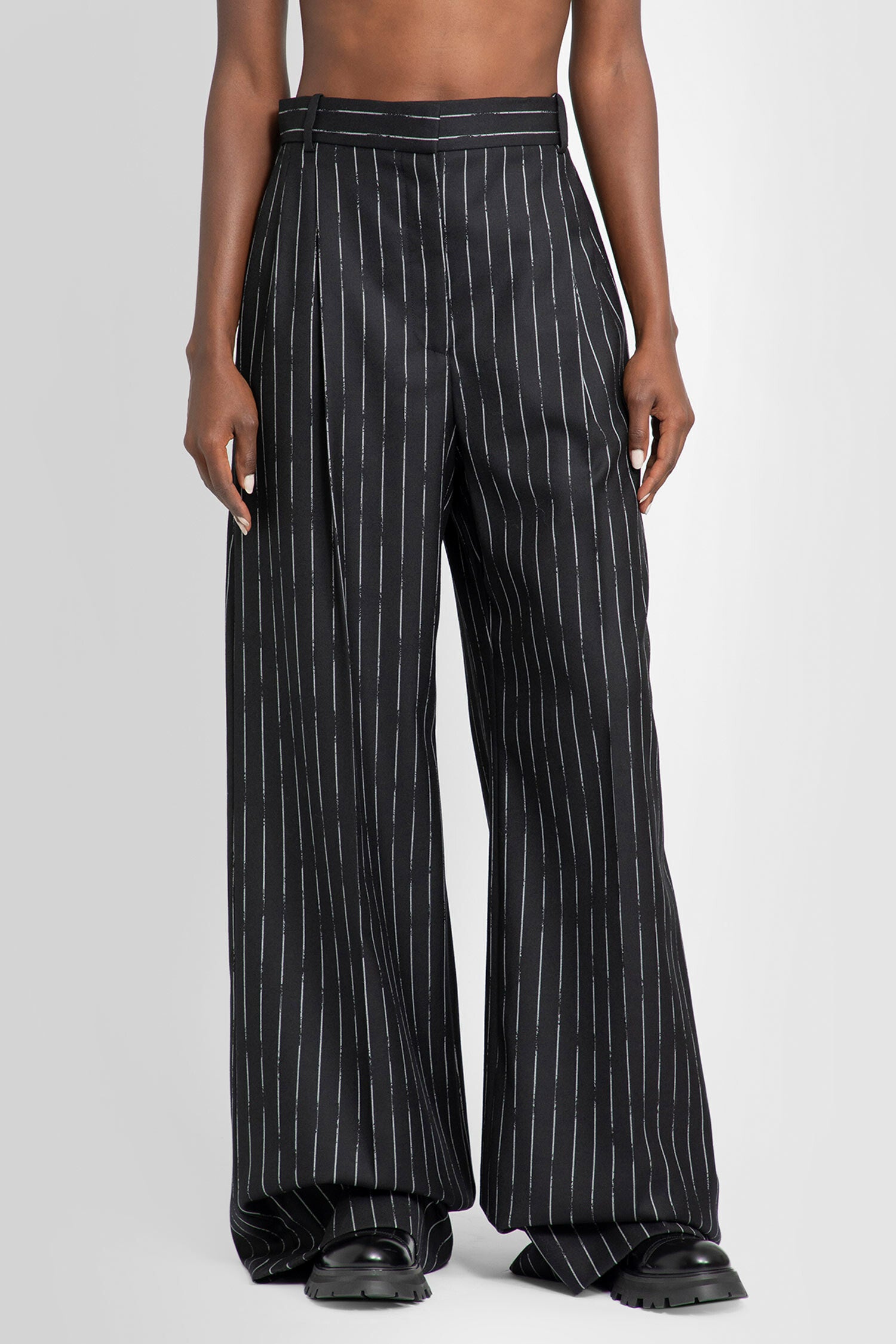 ALEXANDER MCQUEEN WOMAN BLACK TROUSERS